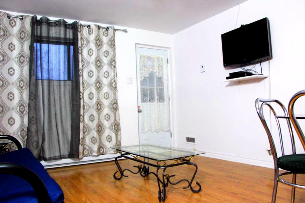 Private Comfy Apartment In Montreal Ngoại thất bức ảnh